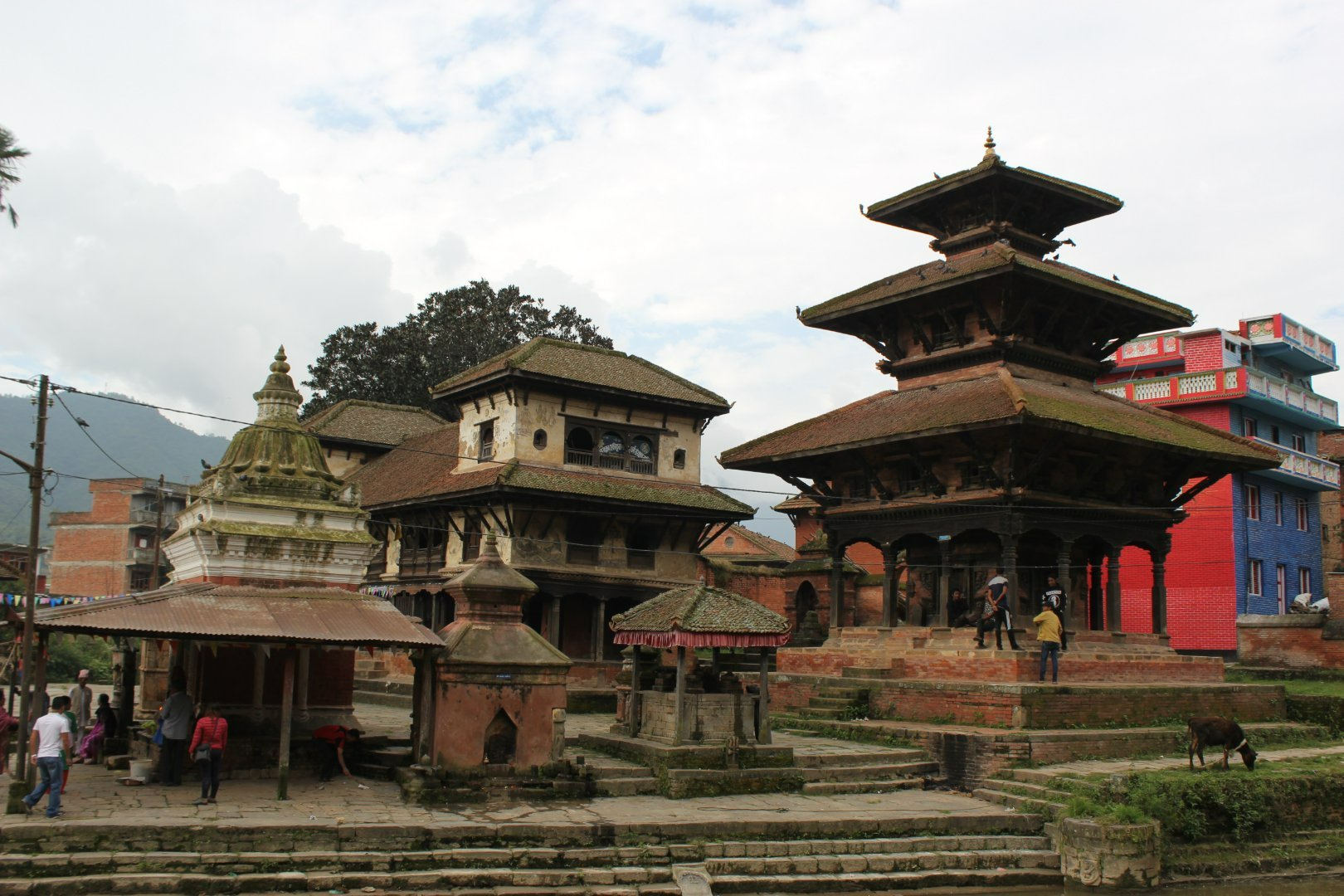 Dhulikhel Homestay Guide: Sunrise Views, Newari Culture & Namobuddha Trek (2026)