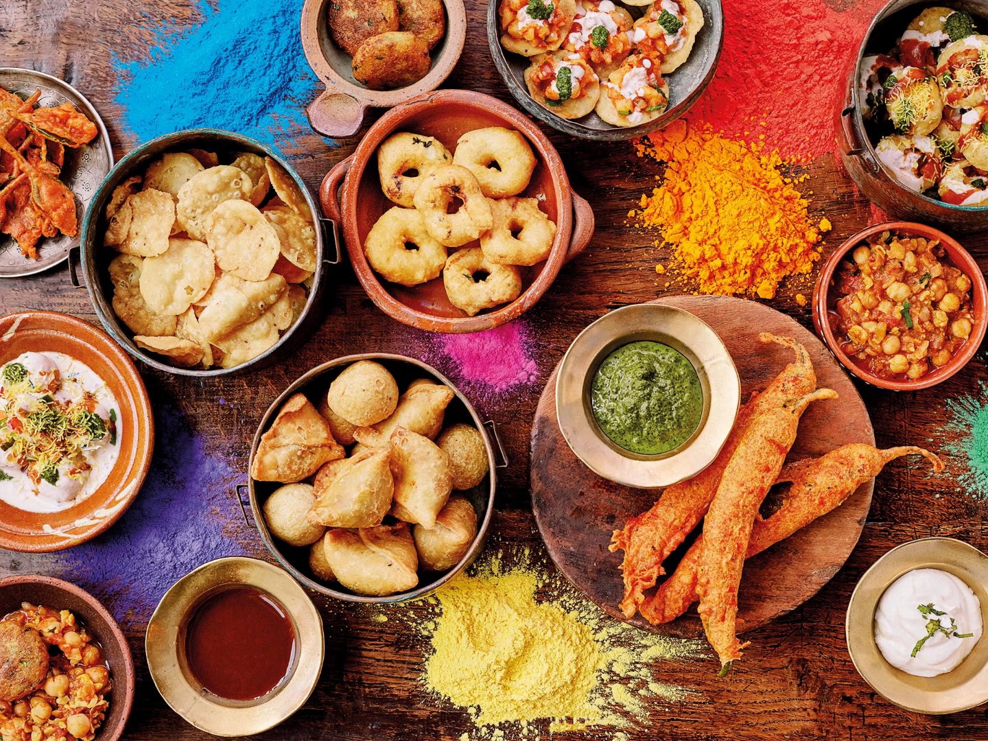 Food items eaten in Holi