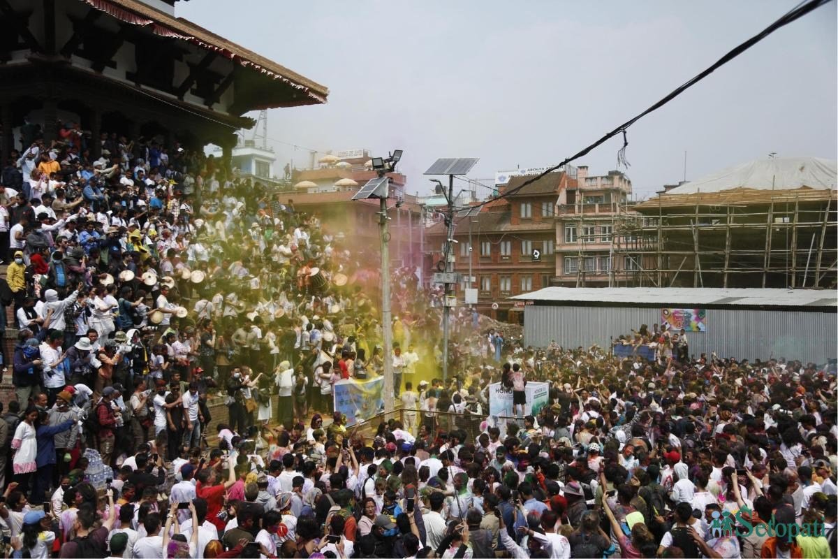 Basantapur Holi